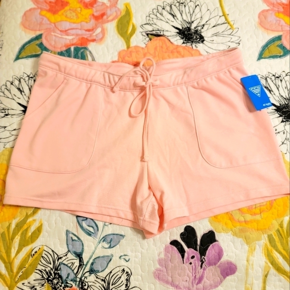 NWT Columbia Ladies Shorts